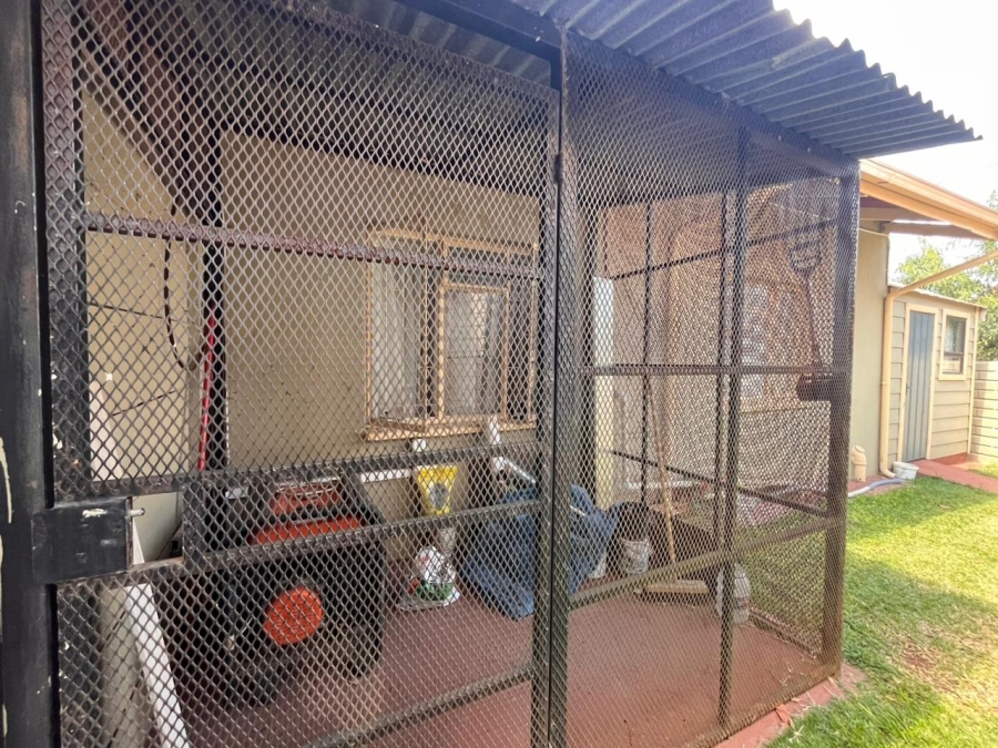 3 Bedroom Property for Sale in Geelhoutpark North West